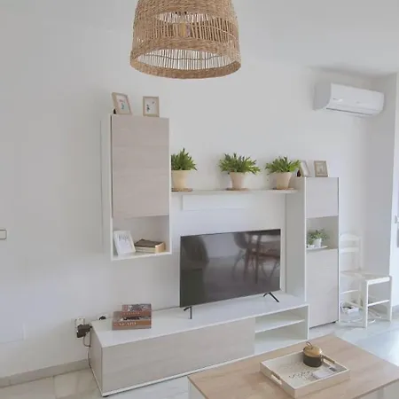 A 9 Min Centro Fuengirola